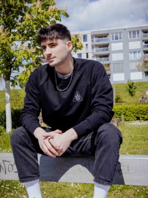 KM Leaf Crewneck schwarz